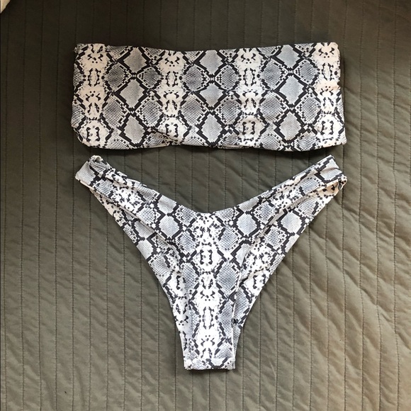 SHEIN Other - Snakeskin Cheeky Bandeau Bikini